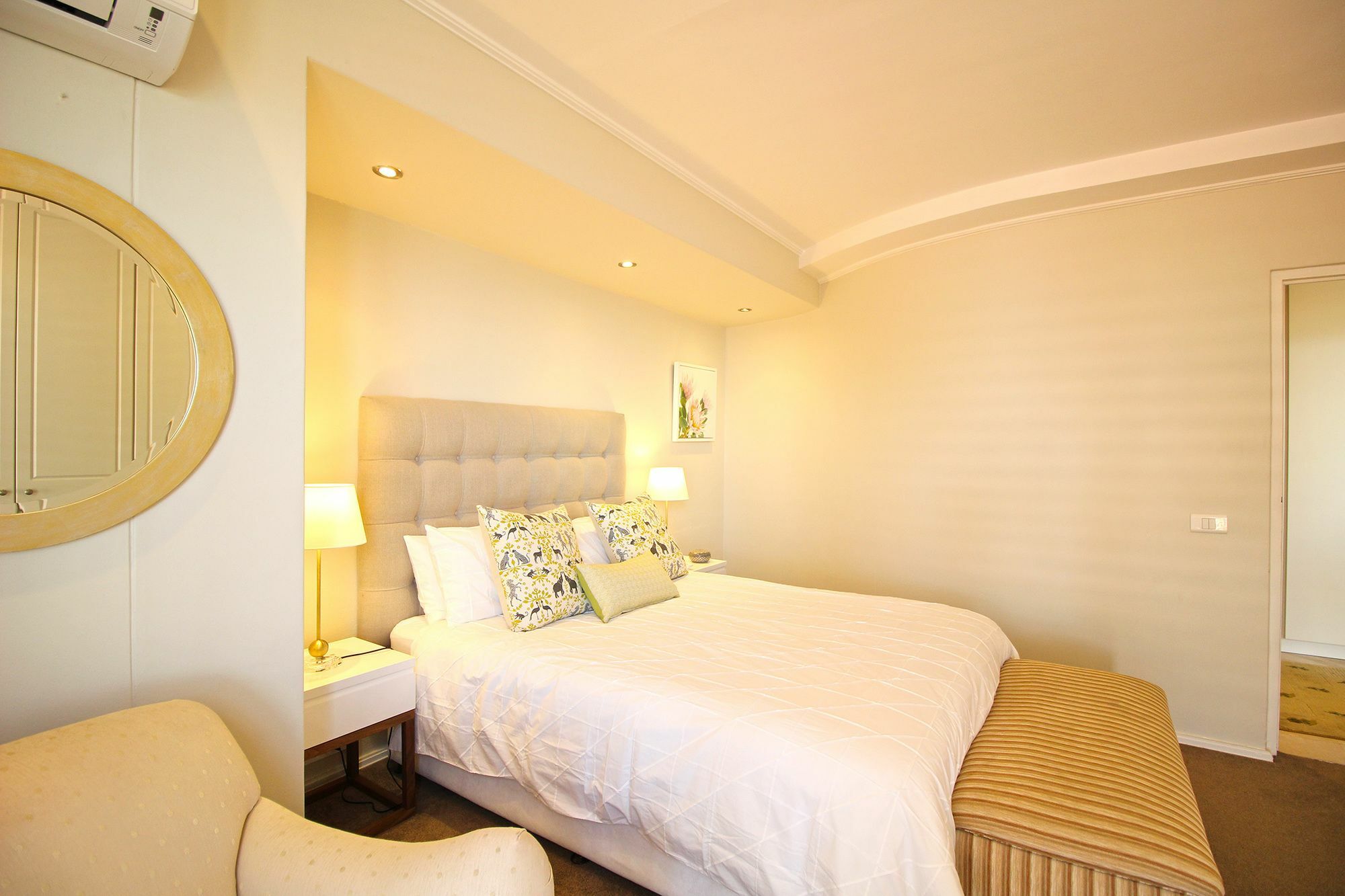 Apartment Medburn Road 16a